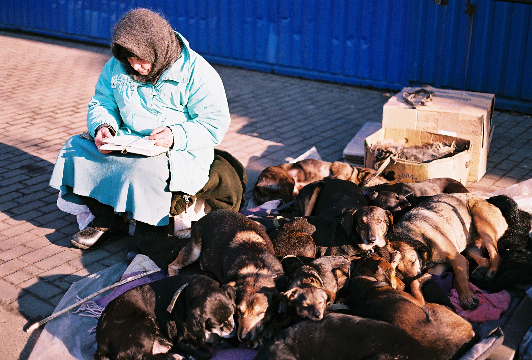 (2014) Kyiv Outside Train station