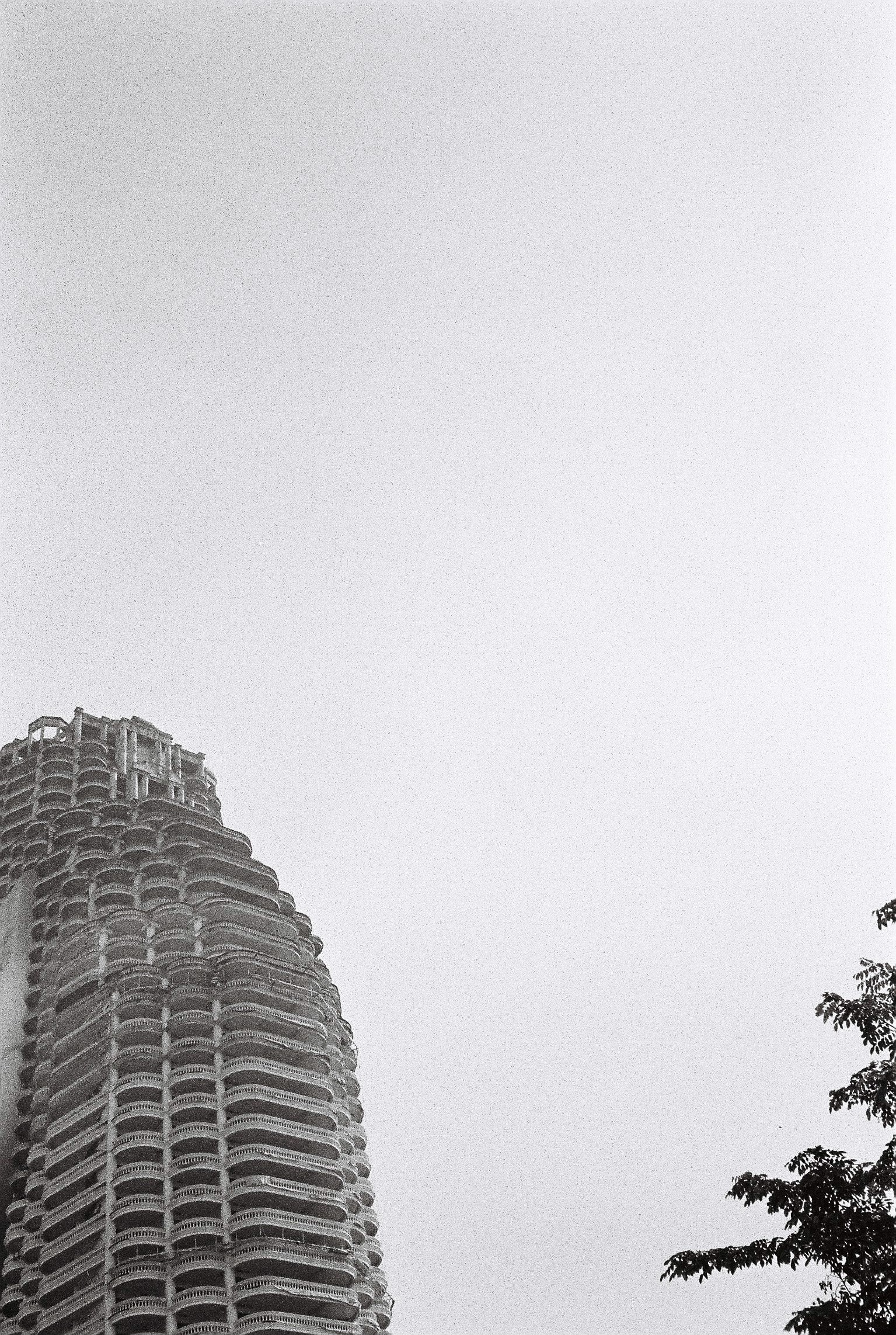 (2015) Bangkok Ghost Tower